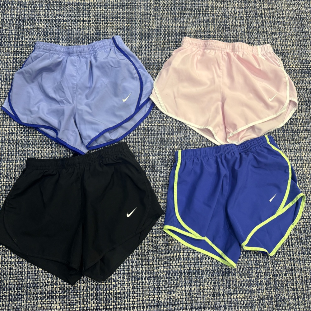 Nike Dri-Fit girls shorts - Size Small